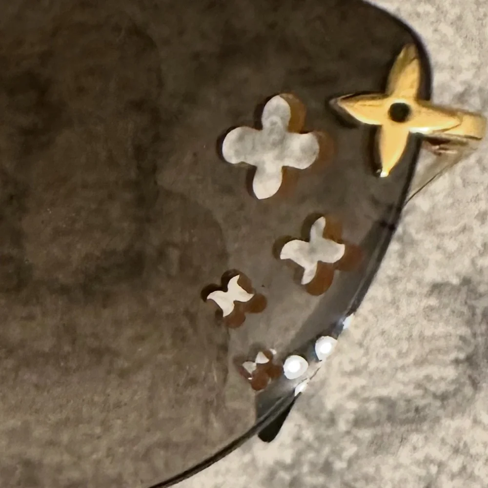 Louis Vuitton Vintage Desmayo cat sunglasses - Picture 8 of 9